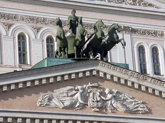 Sculptor Pyotr Klodt's Apollo driving the chariot on the pediment of the Bolshoi Theatre, the first half of the 19th century (RIA Novosti)