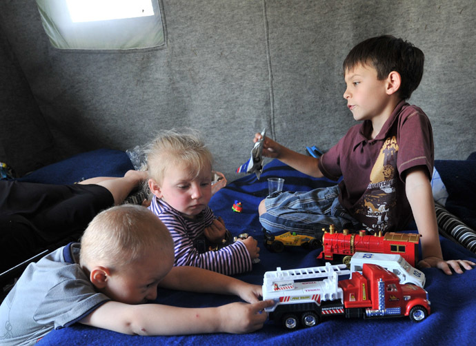 Children from southeastern Ukraine at a refugee camp in Donetsk, Rostov Region. (RIA Novosti/Sergey Pivovarov)