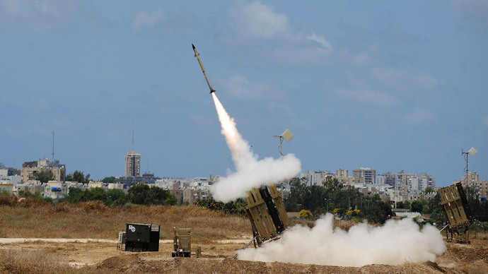 A missile is launched by an "Iron Dome" battery, a short-range missile defence system designed to intercept and destroy incoming short-range rockets and artillery shells, on July 14, 2014 in the southern Israeli city of Ashdod.(AFP Photo / David Buimovitch)