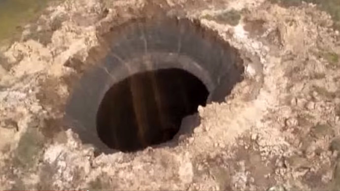 Giant 80m Siberian crater at 'world’s end' (VIDEO)