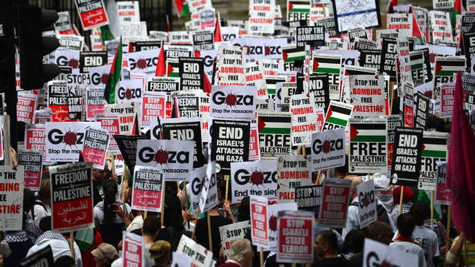 15,000 turn out for pro-Gaza rally in London (PHOTOS)