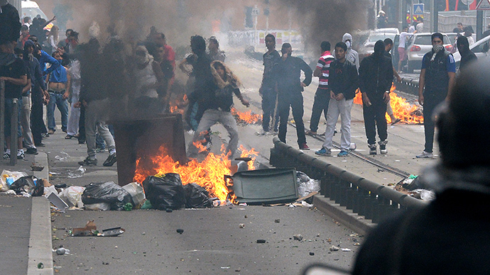 Israeli Gaza offensive inspires global rallies, Paris protest turns violent