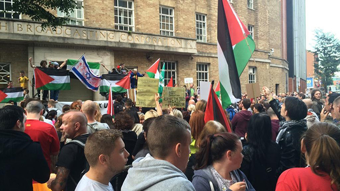 'British Bulls**t Corporation': Protest in Belfast accuses BBC of 'biased' Gaza coverage