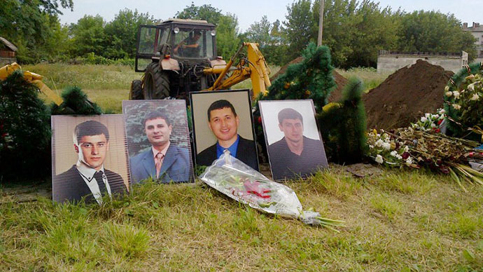 Mass grave in E. Ukraine: Terrorist torture or power cut-off in morgue?