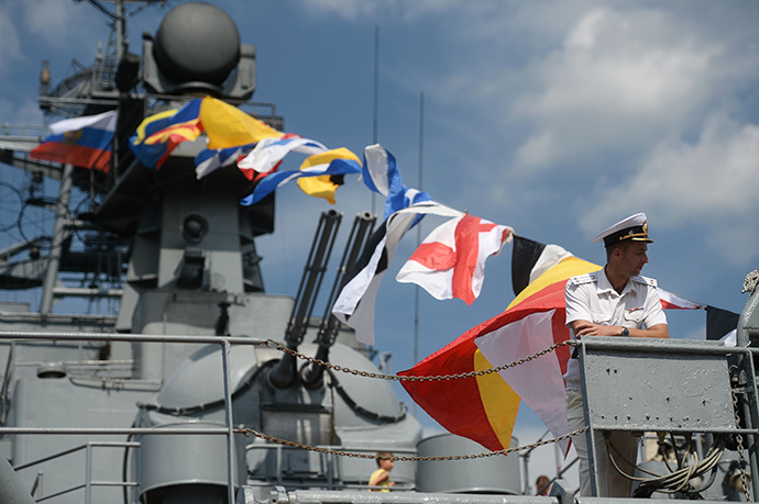 Large landing vessel Yamal during the Russian Navy Day celebrations in Sevastopol. (RIA Novosti / Konstantin Chalabov)