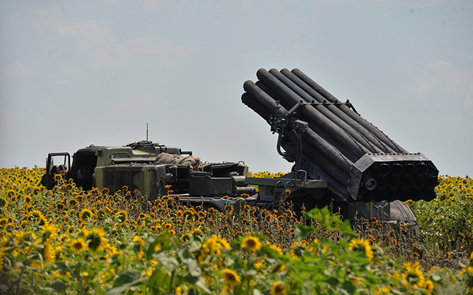 A picture shows a Ukrainian multiple rocket launcher "Grad" set on the position near the eastern city of Seversk (AFP Photo / Genya Savilov)