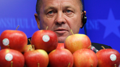 Poland asks US to buy apples banned by Russia