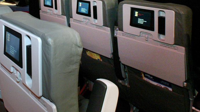 Airplanes could be taken over through inflight entertainment systems, hacker claims