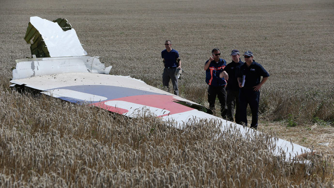 Kiev ends ceasefire at MH17 crash site