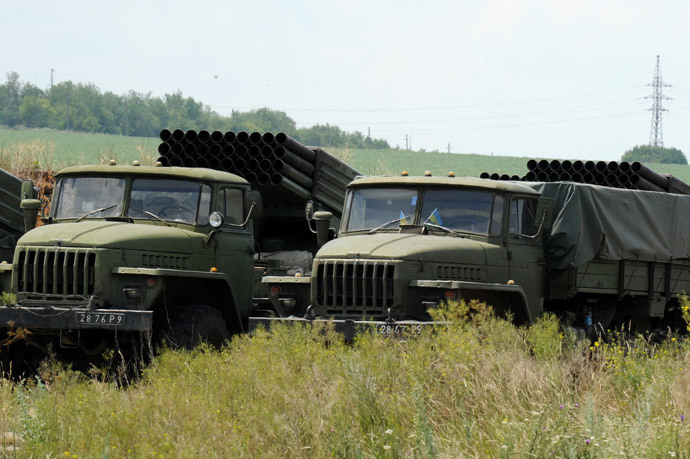 Ukrainian military Grad multiple rocket launchers are parked at a Ukrainian military position some 20km south of Donetsk, eastern Ukraine (AFP Photo / Dominique Faget) 