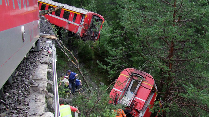 2 passenger train wagons derail in the Alps after landslide