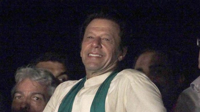 Pakistan’s Imran Khan calls for tax and bill boycott, demanding resignation of PM