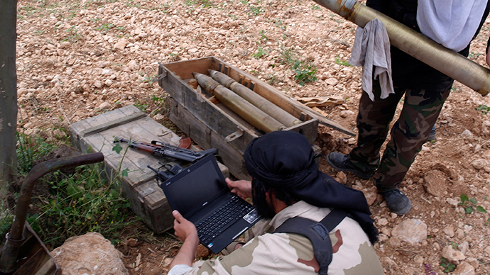 #ISISmediablackout: UK celebs urge against sharing James Foley video online