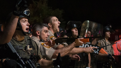 Police arrest Ferguson protesters blocking major highway (PHOTOS)