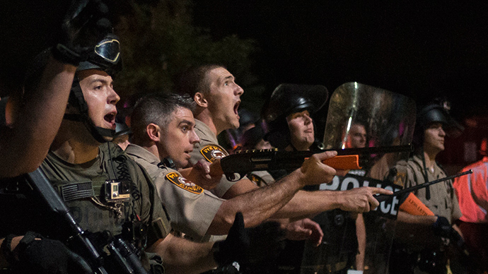 Obama questions police militarization, orders Ferguson-inspired probe – report