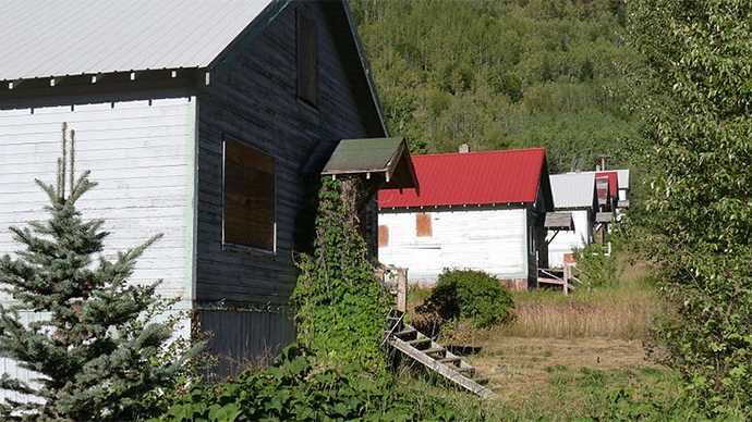 Whole Canadian ghost town for sale…for less than $1 million