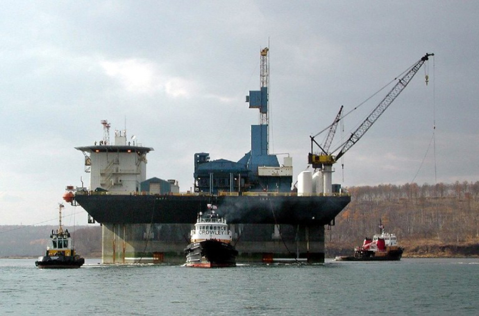 An undated handout photo shows an oil platform of the Russian State oil company Rosneft. (AFP Photo)