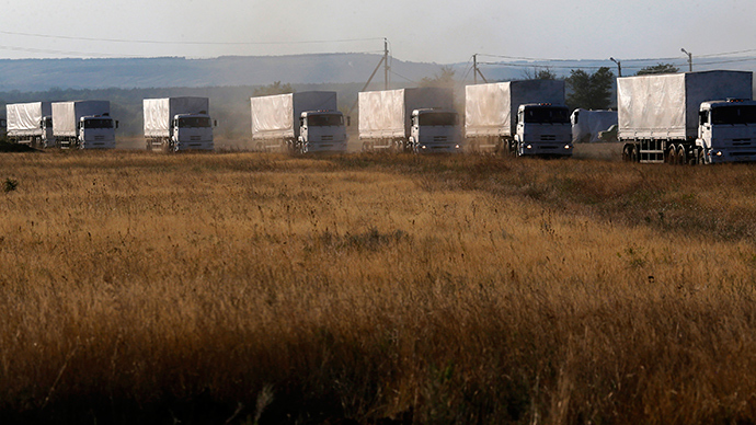 Trucks of a Russian convoy carrying humanitarian aid for Ukraine (Reuters / Alexander Demianchuk)