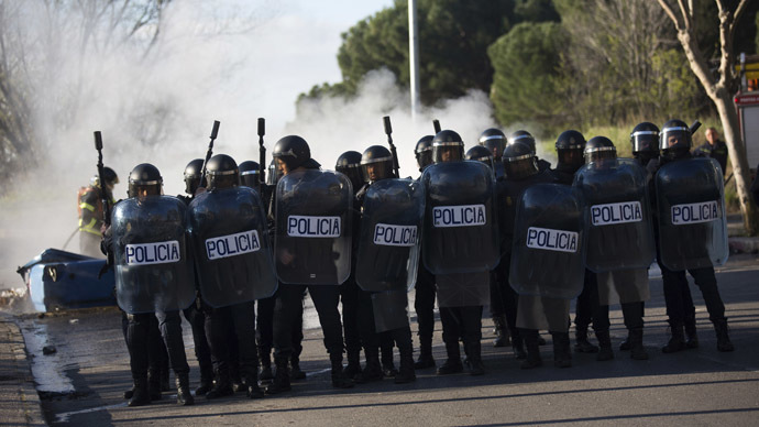 Debt-ridden Spain to spend €1mn on riot gear