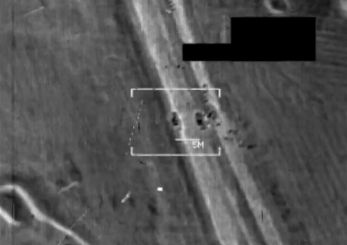An image grab taken from a handout video released by the United States Central Command (Centcom) on August 8, 2014, shows a US military F/A-18 Hornet fighter jet strike on what the US army says is an Islamic State (IS) target at an undisclosed location in northern Iraq. (AFP PHOTO / HO / CENTCOM)