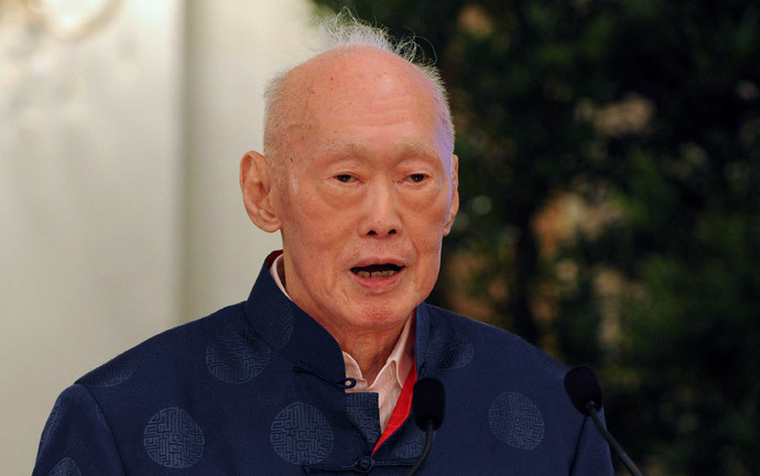 Elder statesman Lee Kuan Yew (AFP Photo / Mohd Fyrol) 