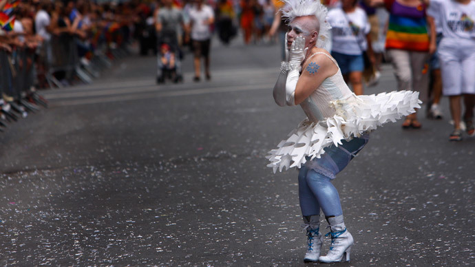 Facebook takes down drag queens’ profiles