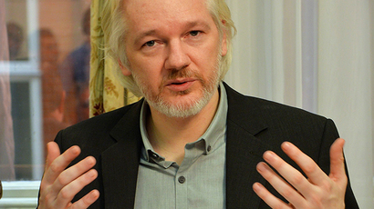 WikiLeaks fashion: Assange’s fashionista line to hit India’s malls