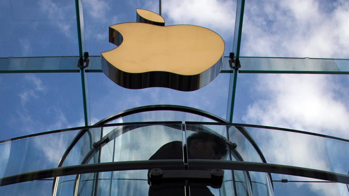 Brussels to announce mega-penalty against Apple over illegal Irish tax deals