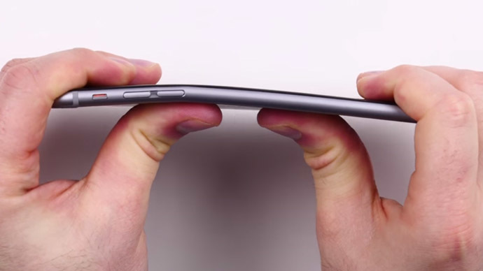 Apple accused of banning media covering ‘Bendgate’ from official events