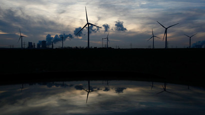 German energy giant E.ON splits into renewable & fossil fuel companies