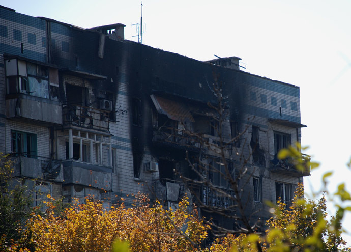 A residential building near Donetsk airport. (Reuters/Gennady Dubovoy)