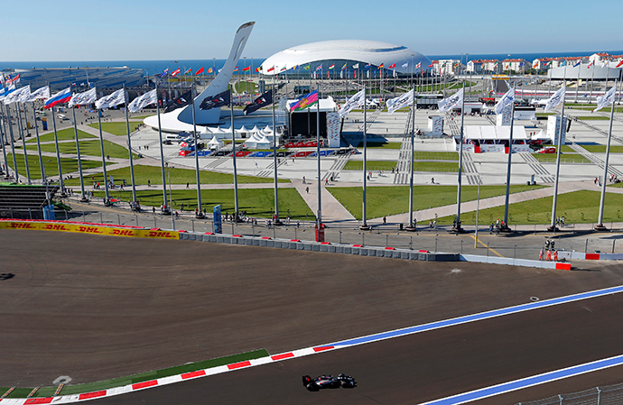 General view of the Sochi Autodrom circuit during the third free practice session of the Russian F1 Grand Prix October 11, 2014 (Reuters / Laszlo Balogh)
