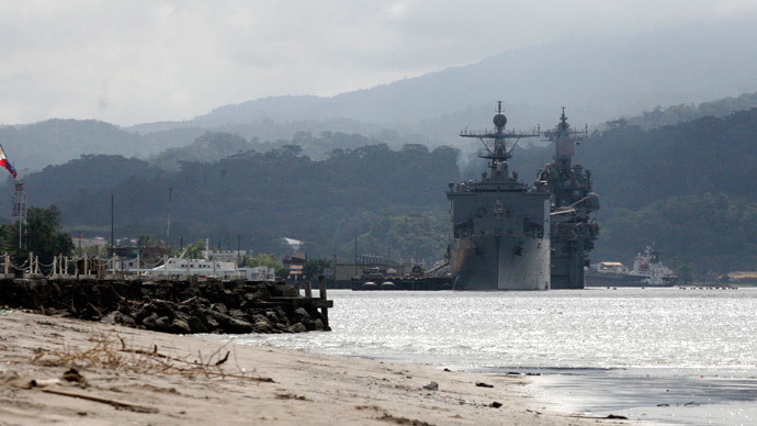 US warships are seen docked at Subic bay in Olongapo city, north of Manila, October 14, 2014. (Reuters / Lorgina Minguito)