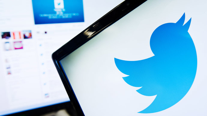Money tweets! French bank users can now send money with Twitter