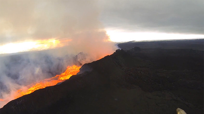 Lava from Hawaii volcano destroys first house on Big Island (VIDEO)