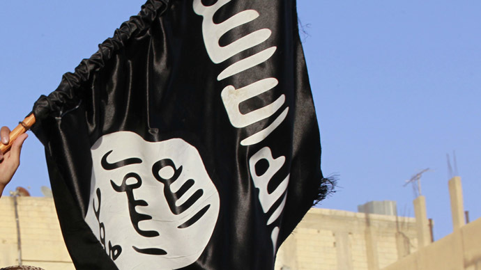 False flag: Welsh mum hoists Islamic banner, condemns ISIS 'scumbags'
