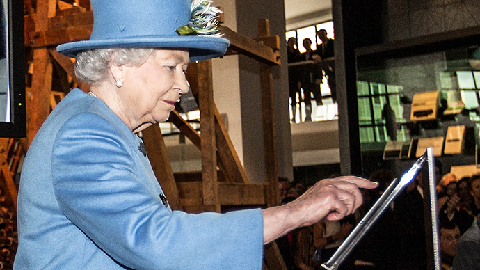 The Queen’s tweets: HRH Queen Elizabeth II joins Twitterati