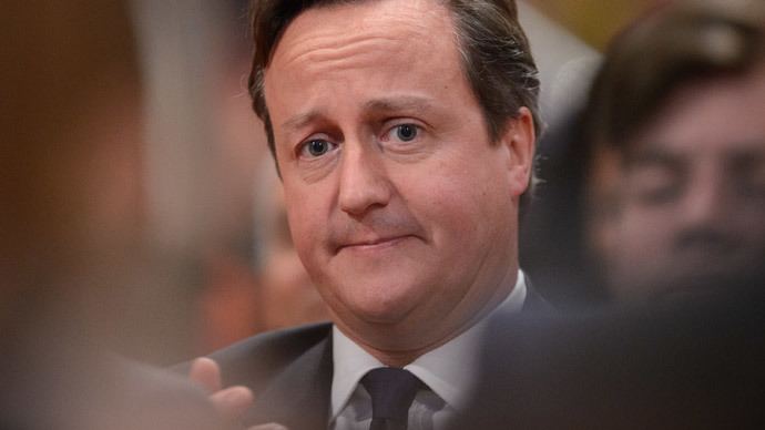 Bloody Elle: Cameron refuses to wear feminist t-shirt, Twitter reacts