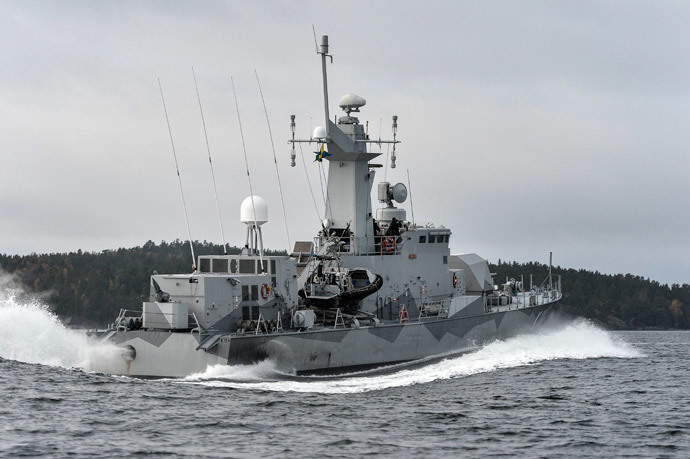 Swedish corvette HMS Stockholm patrols at Jungfrufjarden in the Stockholm archipelago on October 20, 2014. (AFP Photo / Anders Wiklund / TT News Agency / Sweden out)