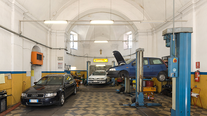 Abandoned by God? Italian churches turned into banks, bars, shops (PHOTOS)