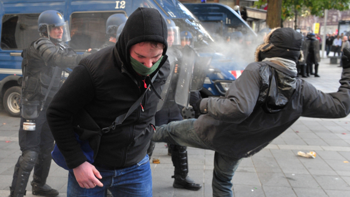 100 arrested, 9 injured: Violent clashes in France after protester killed ‘by police grenade’ (PHOTOS, VIDEO)