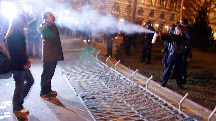 ​Welsh police pepper spray 4- & 5-yo kids in botched weapons demonstration