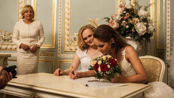 LGBT marriage? Two brides officially tie the knot in Russia (PHOTOS)