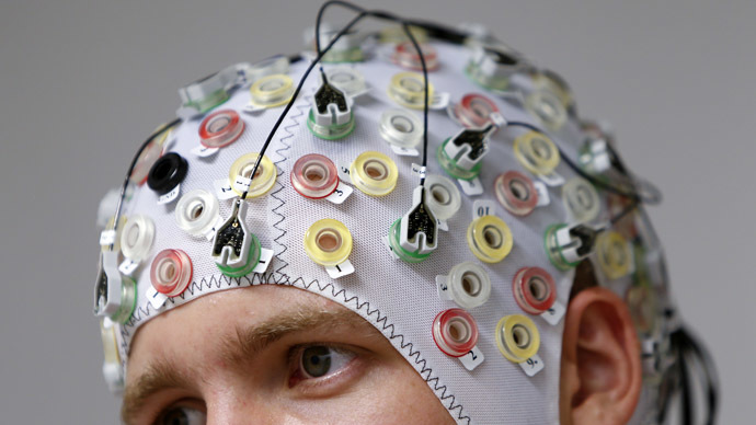 Scientists use web-powered telepathy to link human thoughts (VIDEO)