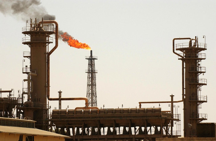 A general view shows Iraq's largest oil refinery in the northern town of Baiji (AFP Photo/Stan Honda)
