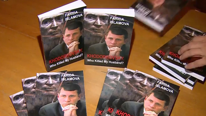 ‘Who killed my husband?’ Khodorkovsky complicit in murder, widow’s book claims