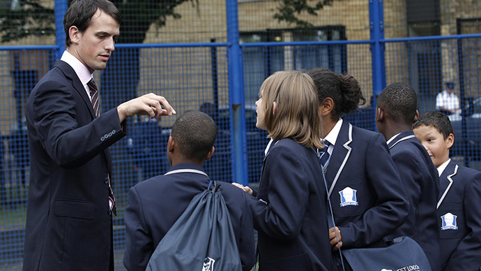 UK teachers asked to inform police on extremist students