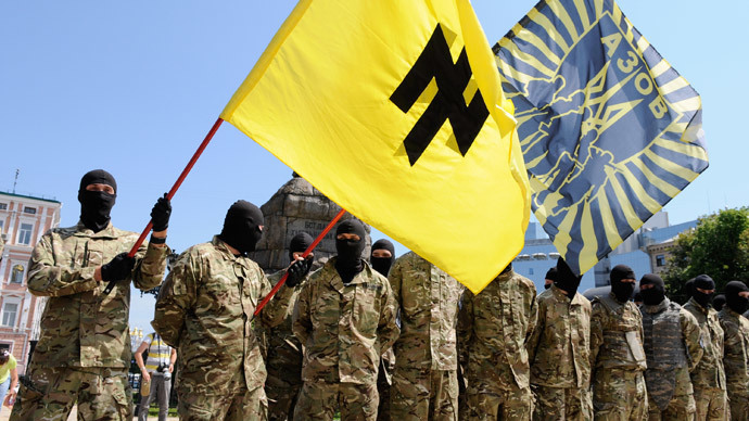 Azov battalion soldiers take an oath of allegiance to Ukraine in Kiev's Sophia Square before being sent to the Donbass region (RIA Novosti / Alexandr Maksimenko)