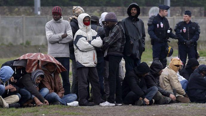 Calais migrants could target tourists’ vehicles – Eurotunnel boss