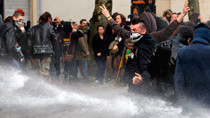 French police unleash water cannon, tear gas against anti-brutality protesters (VIDEO)